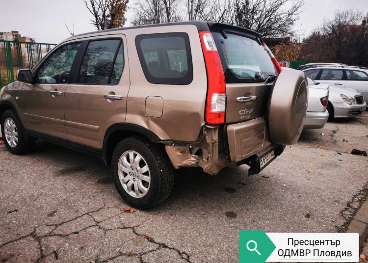 Пиян кукленец потроши 4 коли в Пловдив