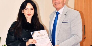 Национална диплома за момиче от Асеновград